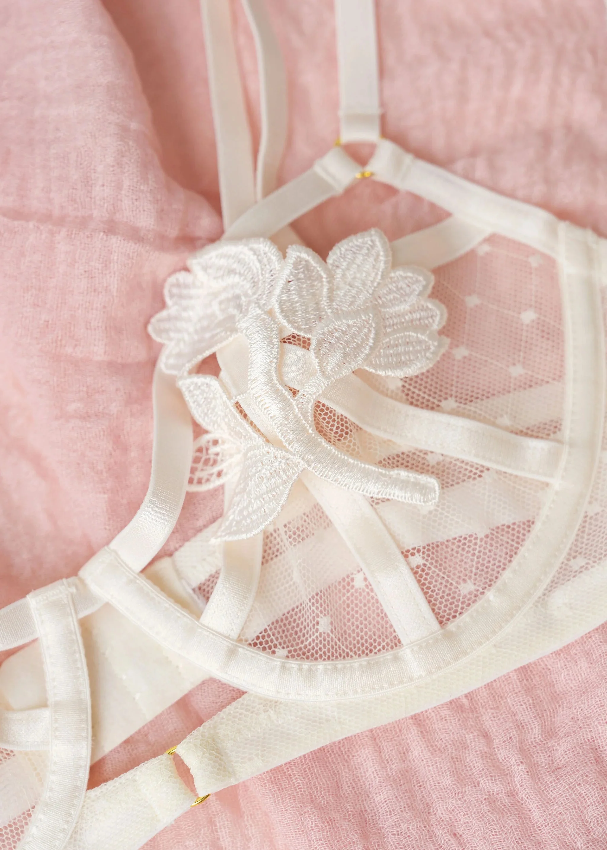 Appliqué Underwire Bralette - Pearl - Image 13