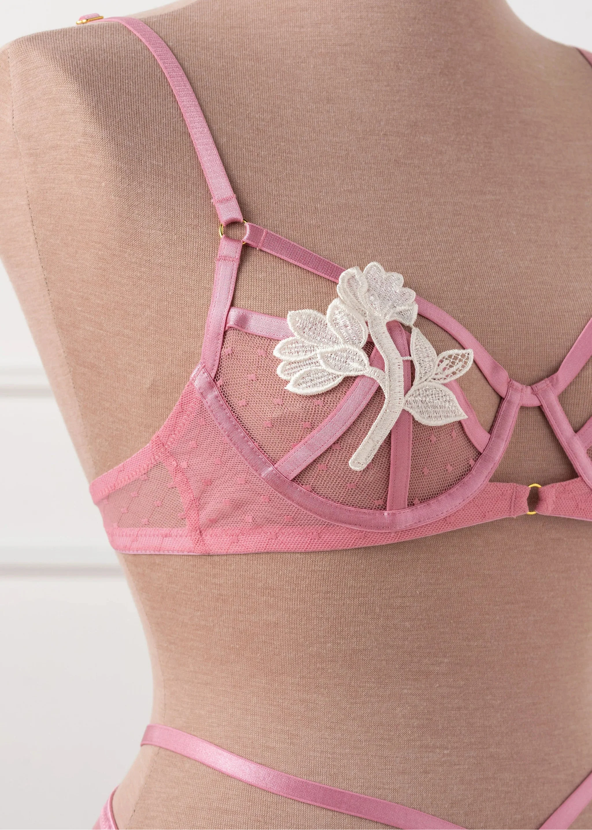 Appliqué Underwire Bralette - Rose - Image 10