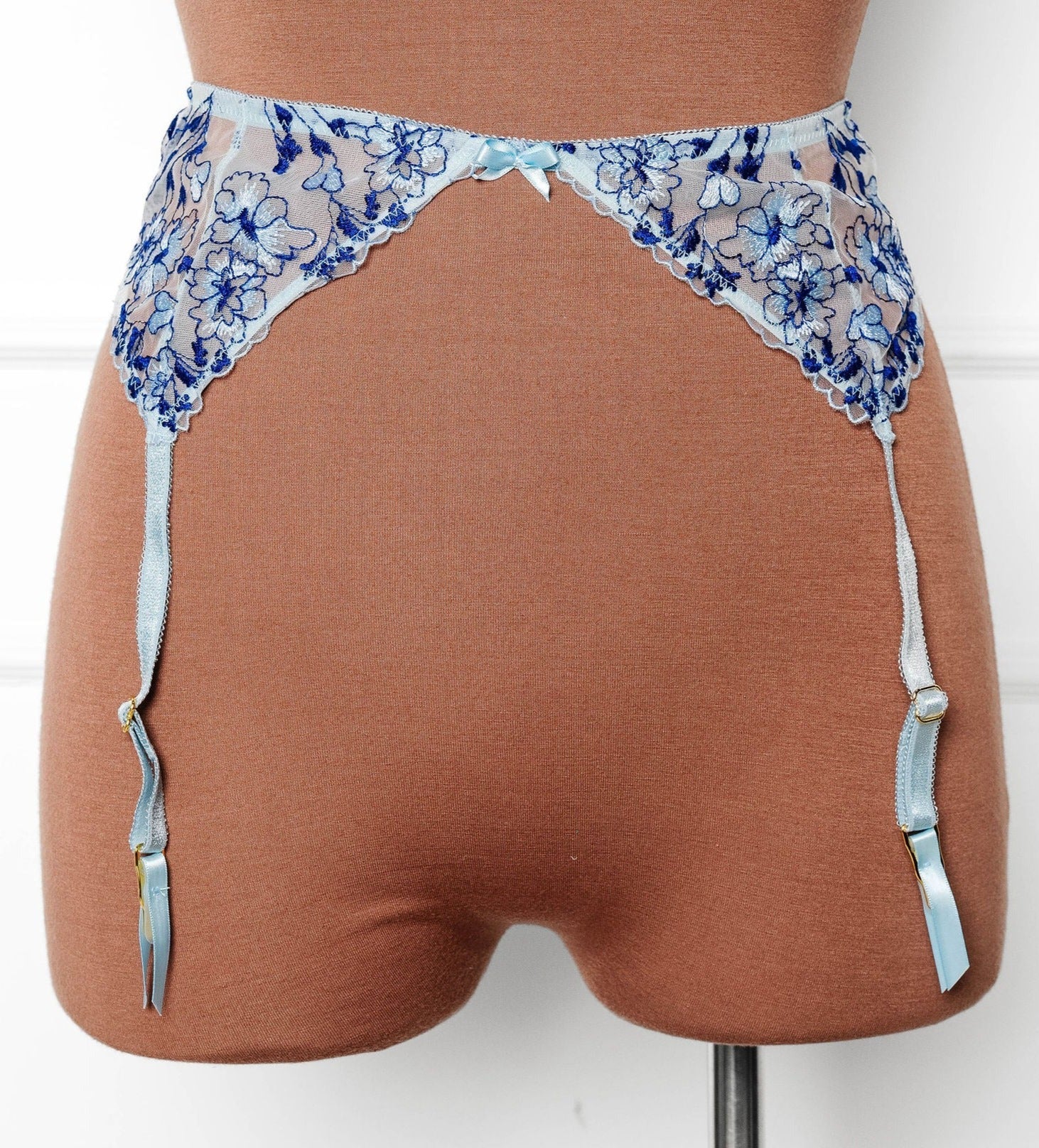 Embroidered Garter Belt - Image 5