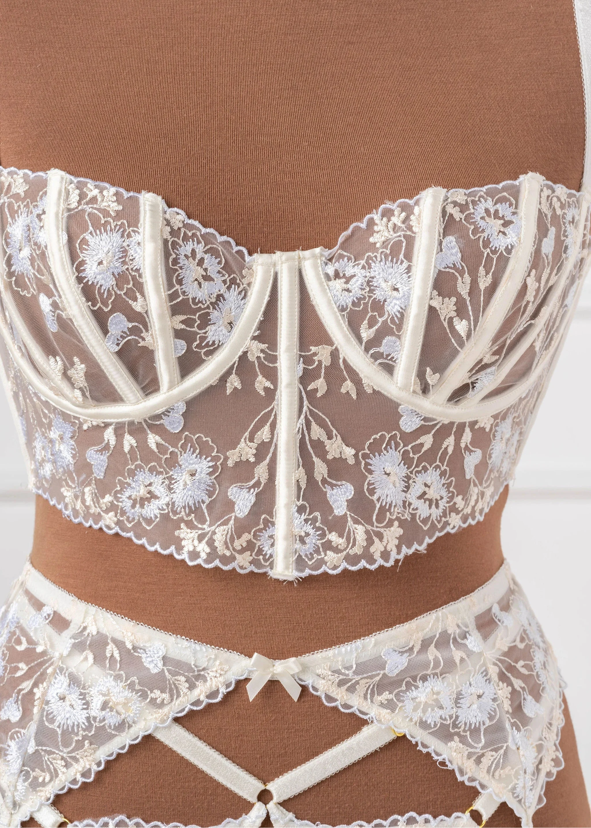 Embroidered Underwire Bustier - Pearl - Image 9