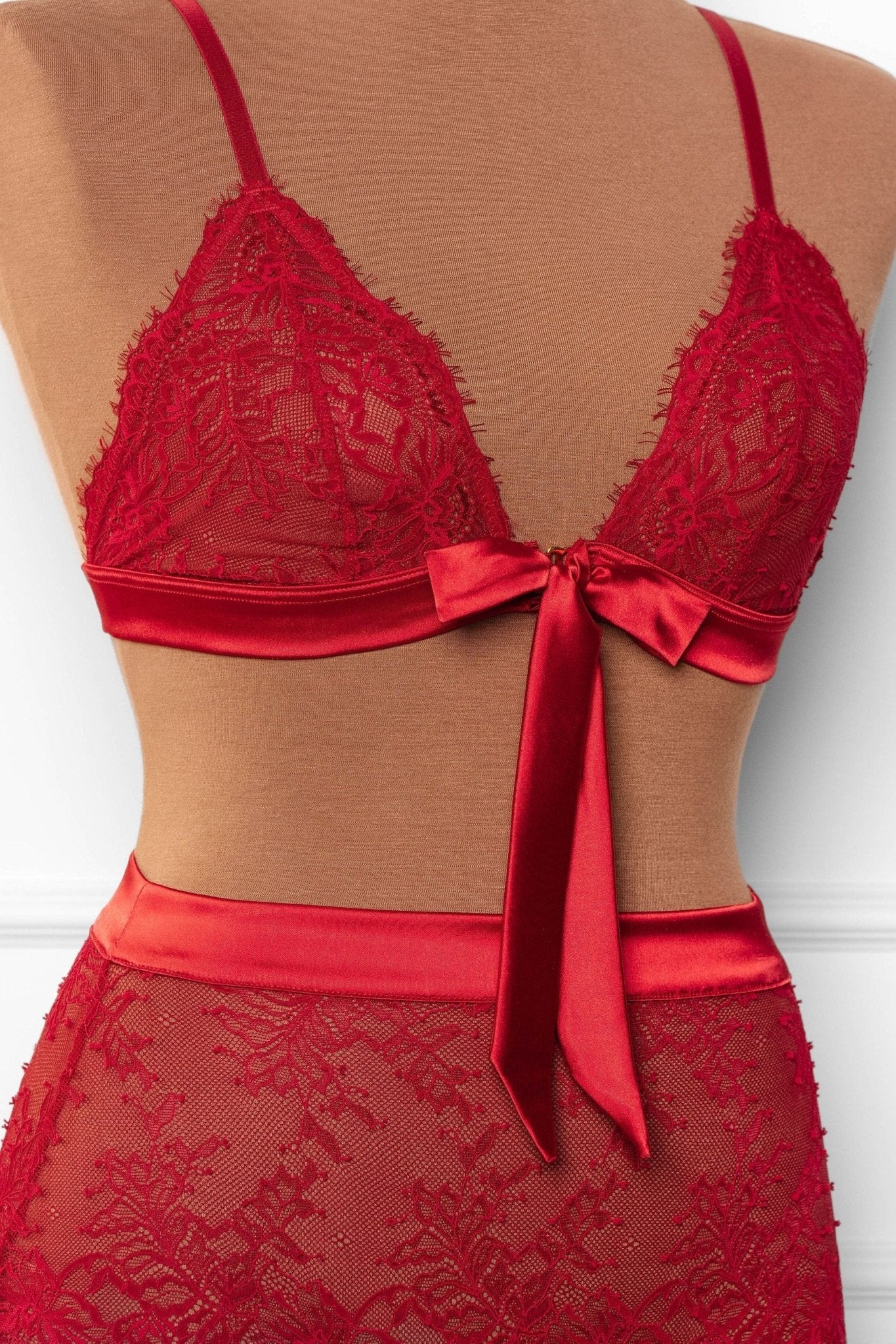Eyelash Lace Bow Bralette - Red - Image 5