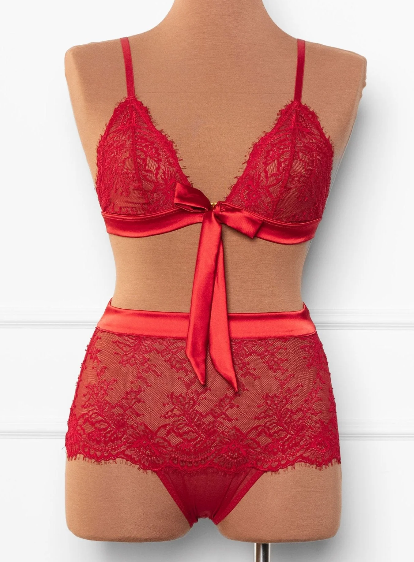 Eyelash Lace Bow High Waist Crotchless Panty - Red - Image 5