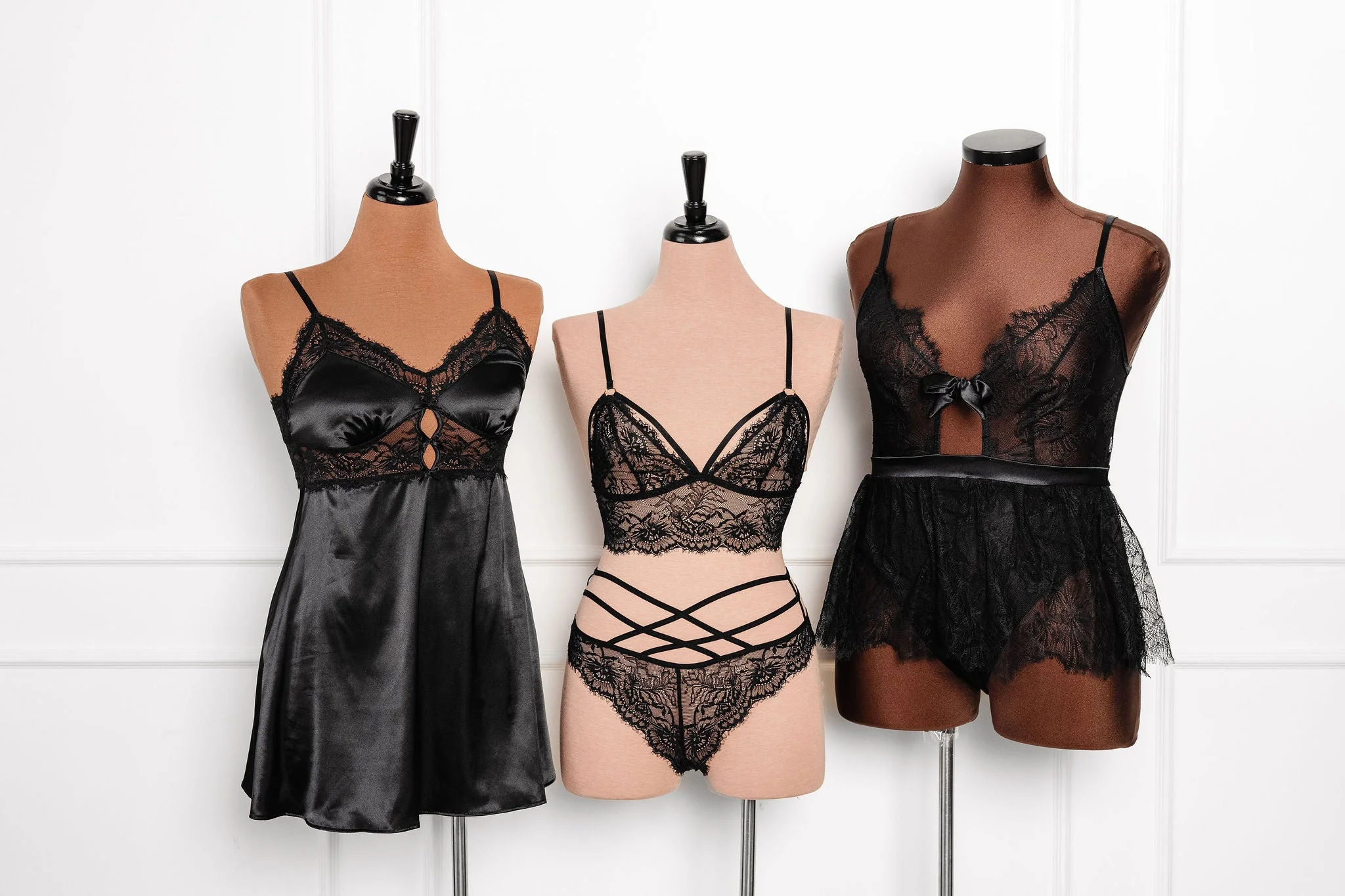 Eyelash Lace Caged Bralette - Navy - Image 13
