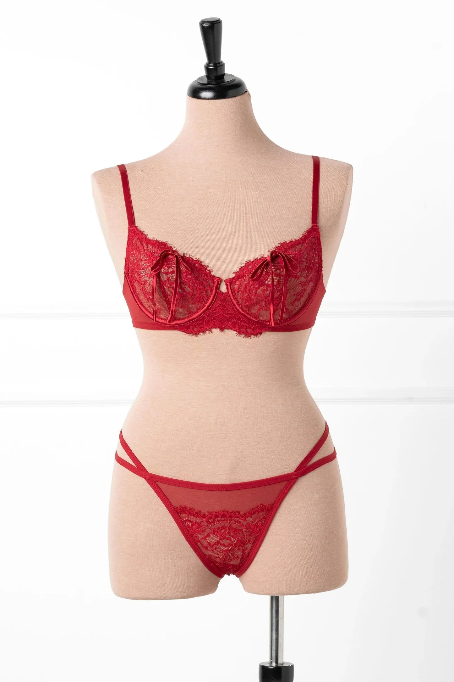 Eyelash Lace Underwire Bralette - Red - Image 2