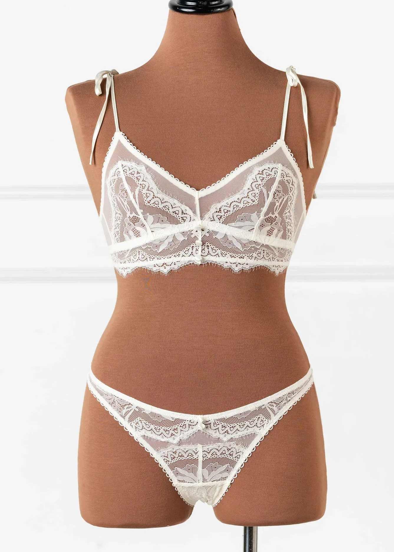 Eyelash Lace Button Bralette - Pearl - Image 3