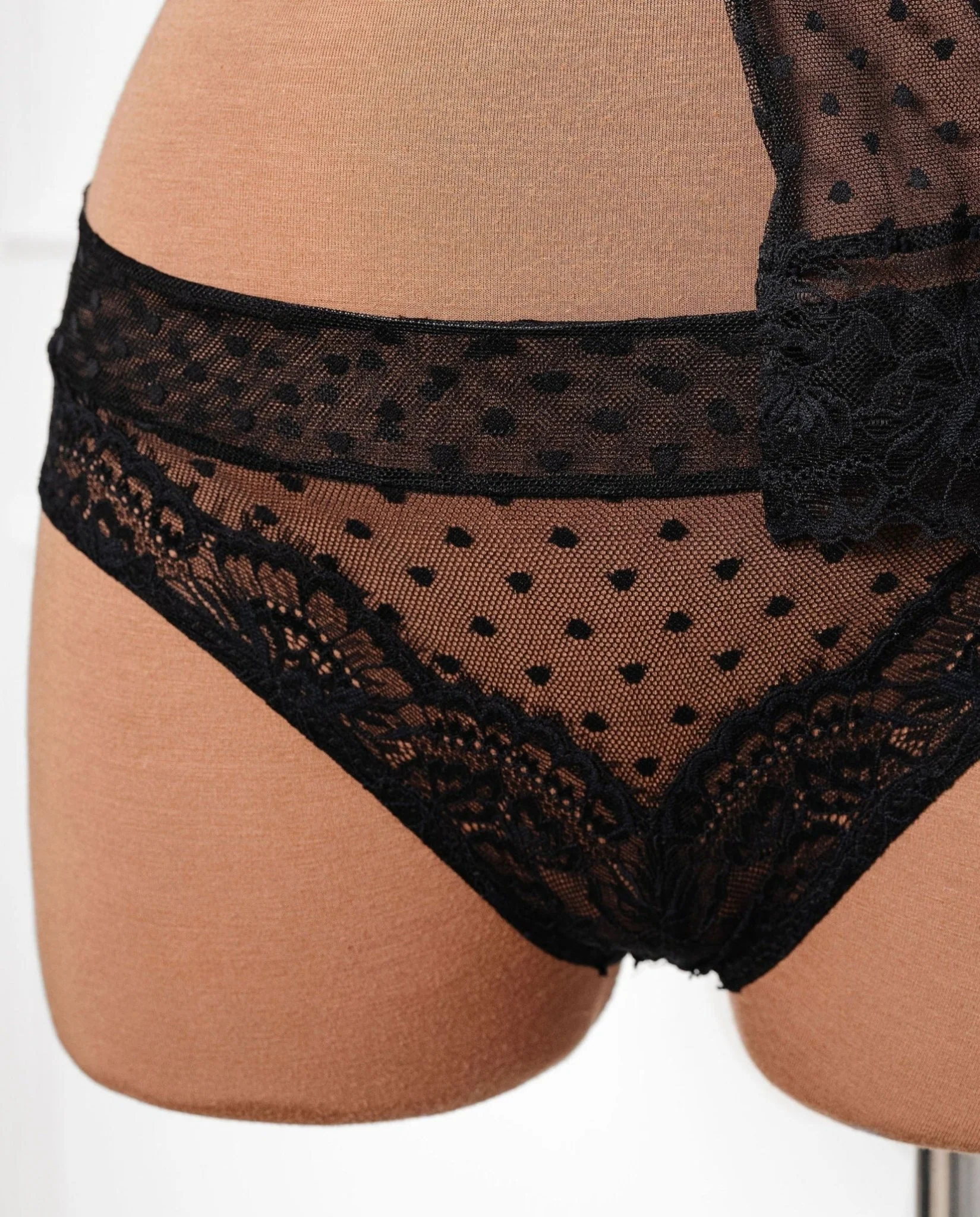 Lacy Polka Dot Crotchless Panty - Black - Image 7