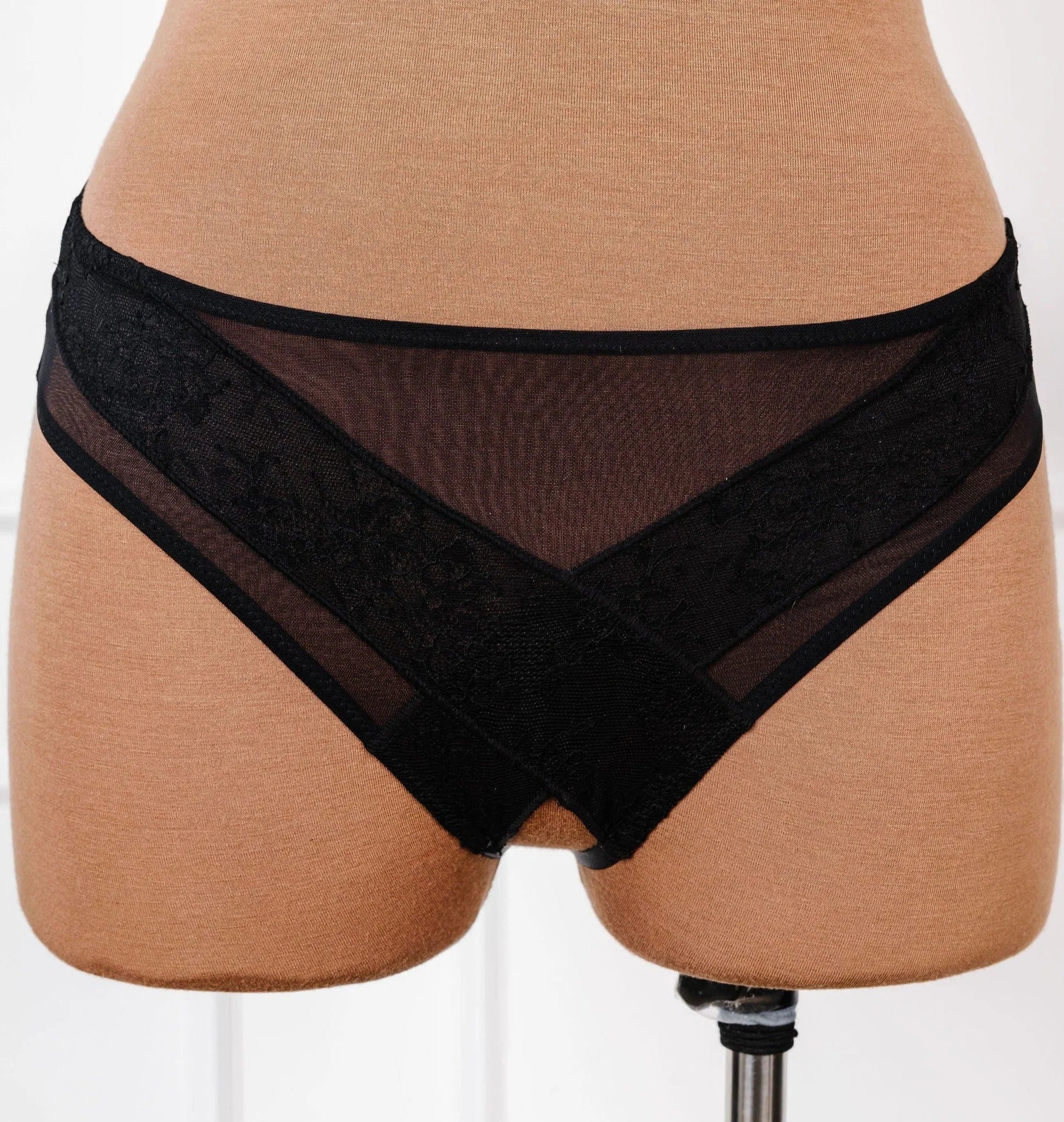 Lacy Crotchless Panty - Black - Image 5