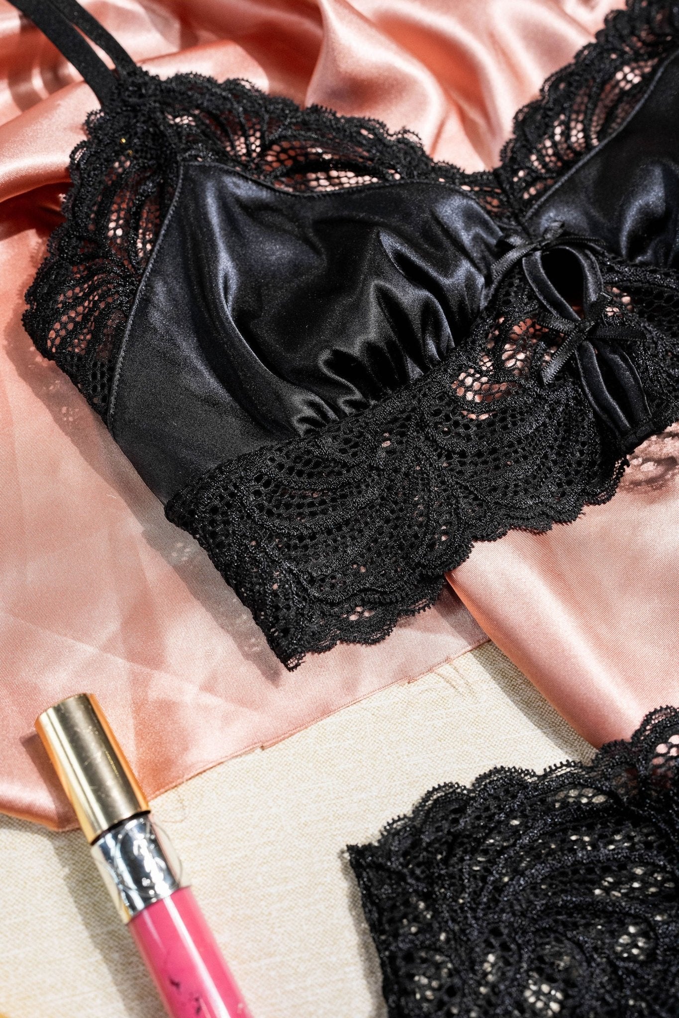 Lacy Satin Keyhole Bralette - Black - Image 10