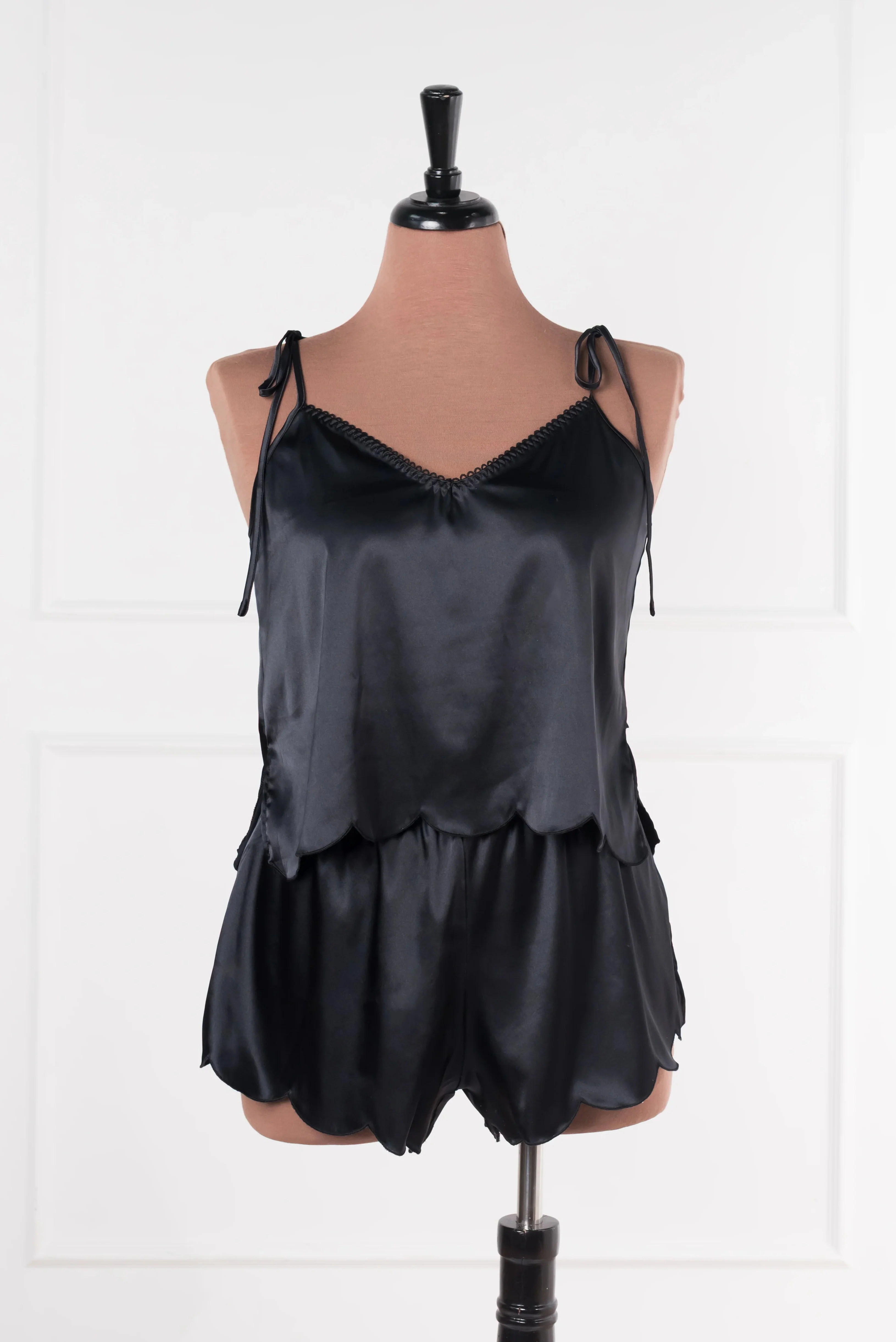 Scalloped Embroidered Satin Cami - Black - Image 4