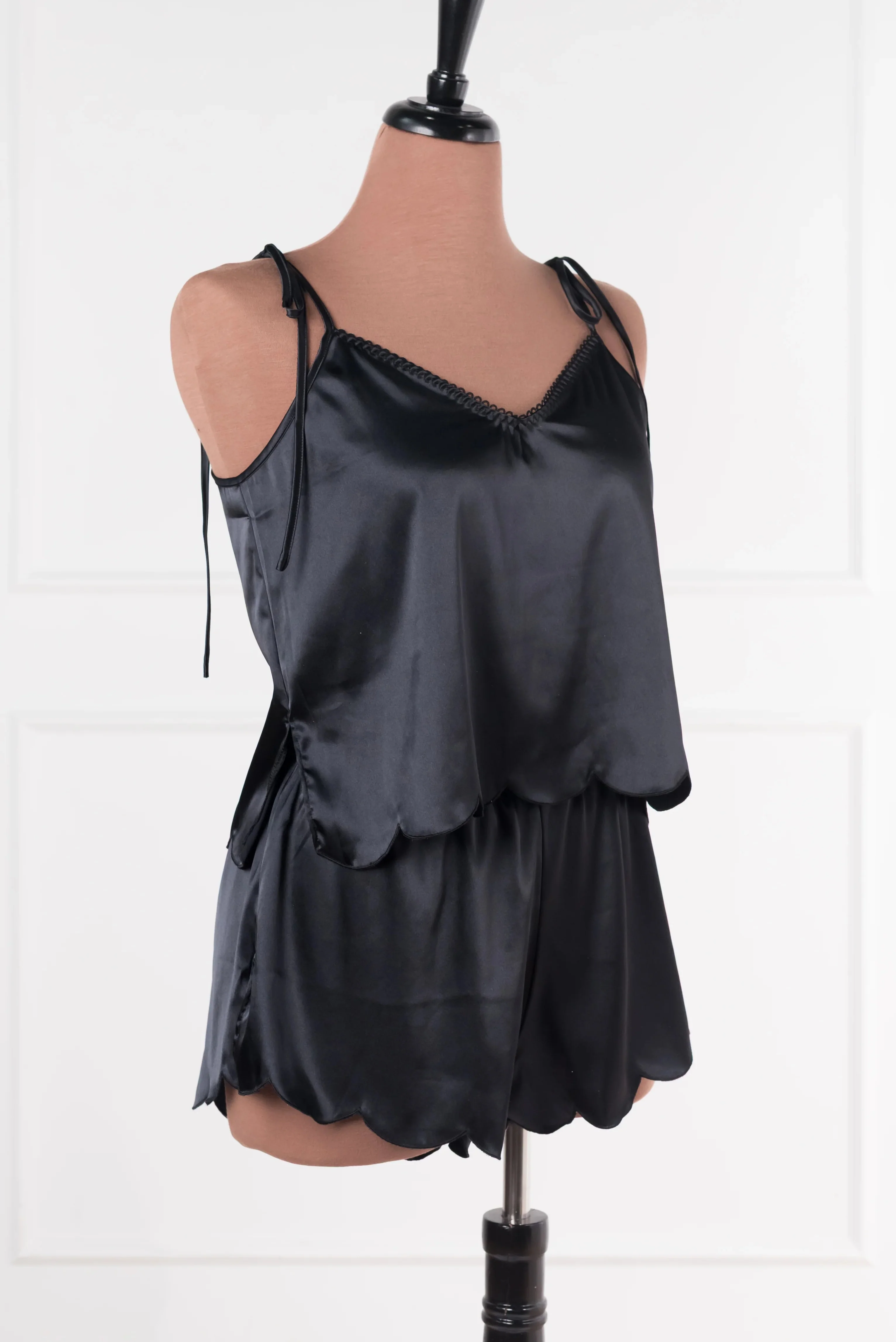 Scalloped Embroidered Satin Shorts - Black - Image 4