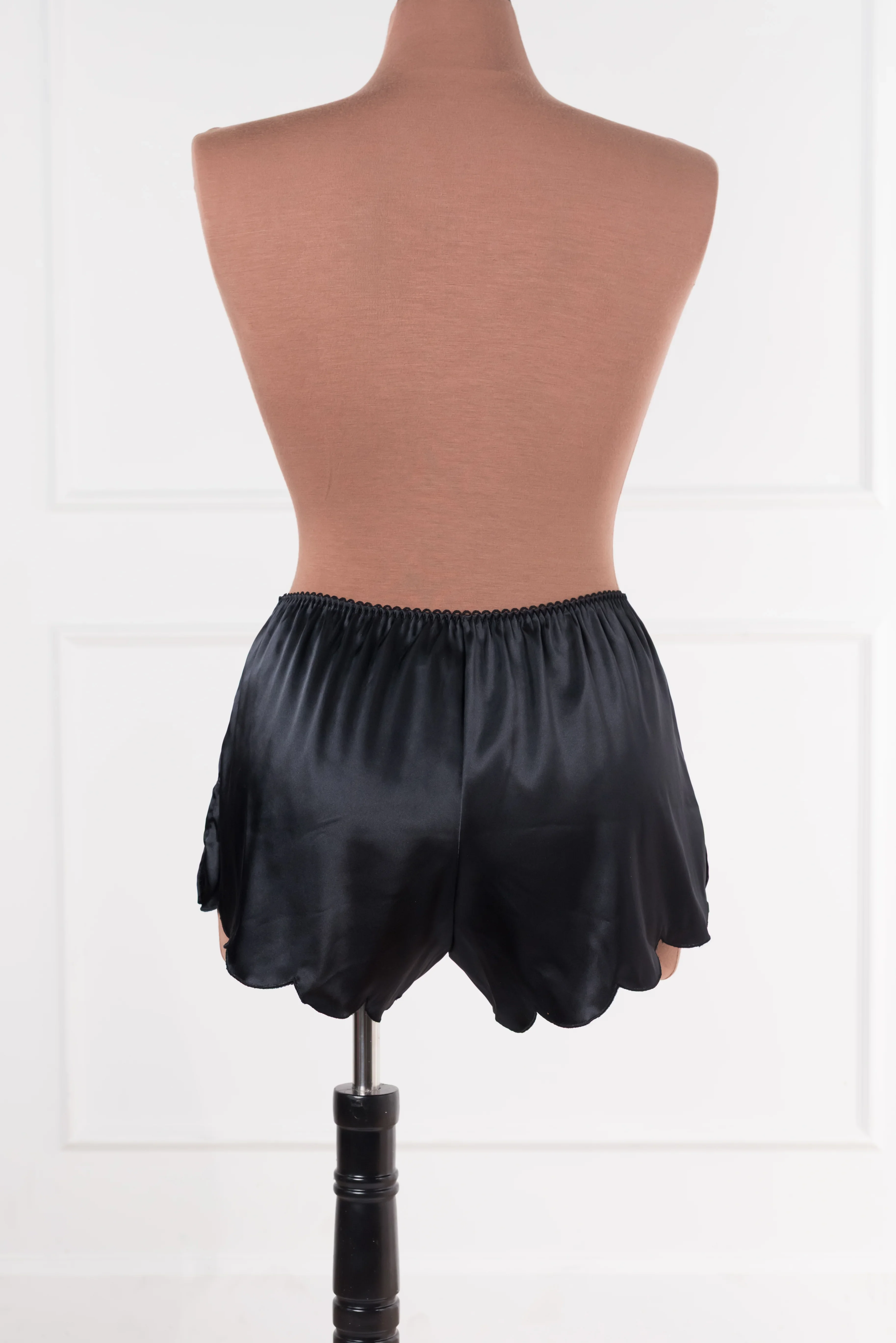 Scalloped Embroidered Satin Shorts - Black - Image 7
