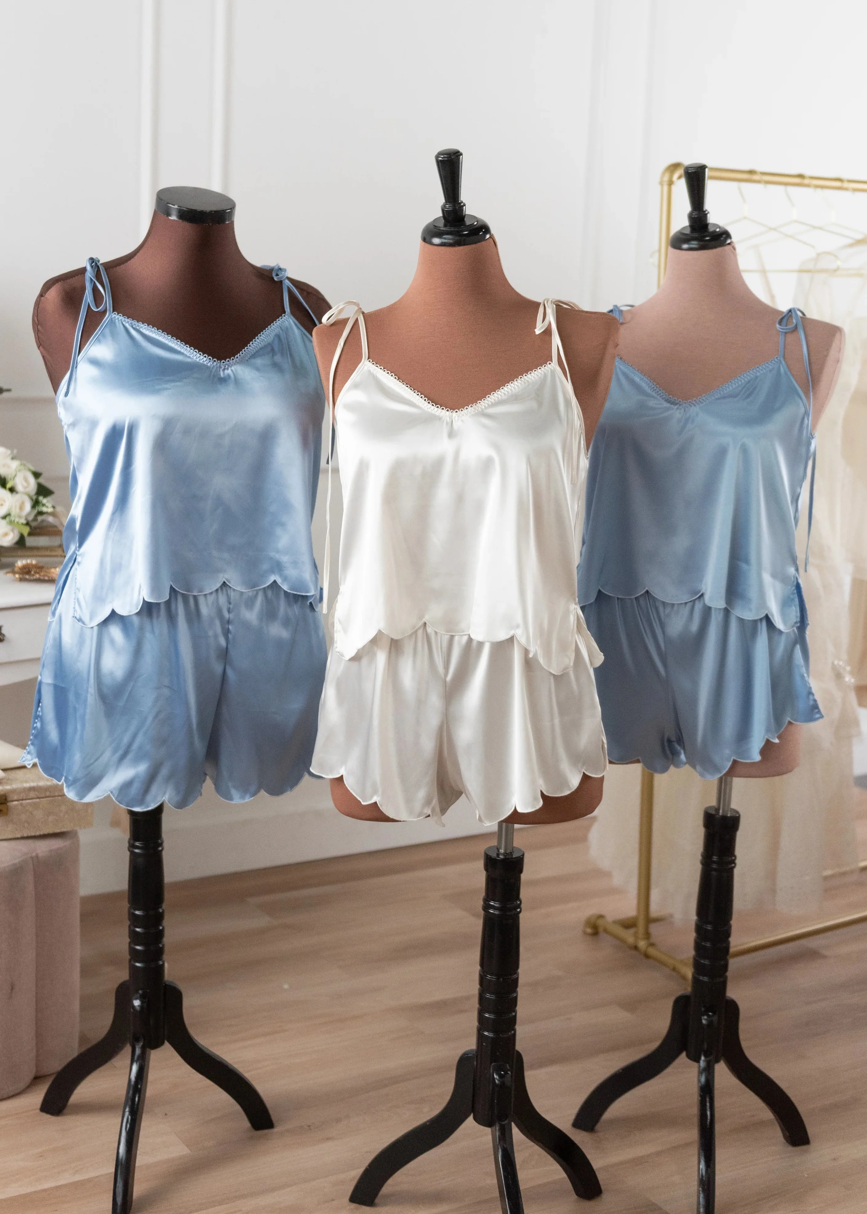 Scalloped Embroidered Satin Shorts - Pearl - Image 11